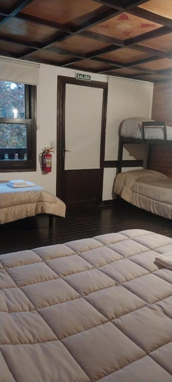 Cucu Haus Hostel Ла-Кумбресита Экстерьер фото