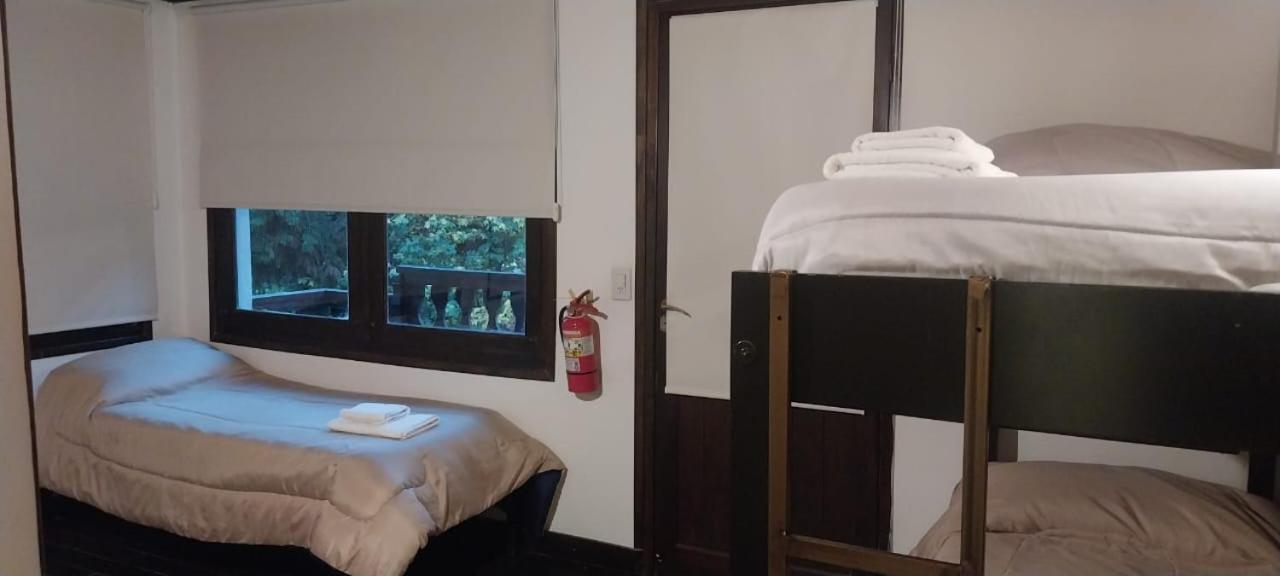 Cucu Haus Hostel Ла-Кумбресита Экстерьер фото